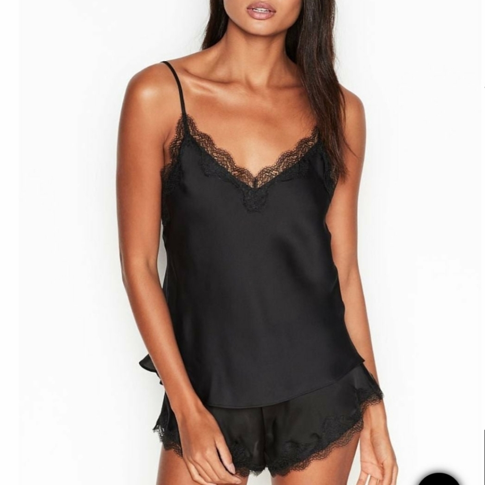 NWT Victoria's Secret 2 Piece Satin Cami/Short Set Size XL